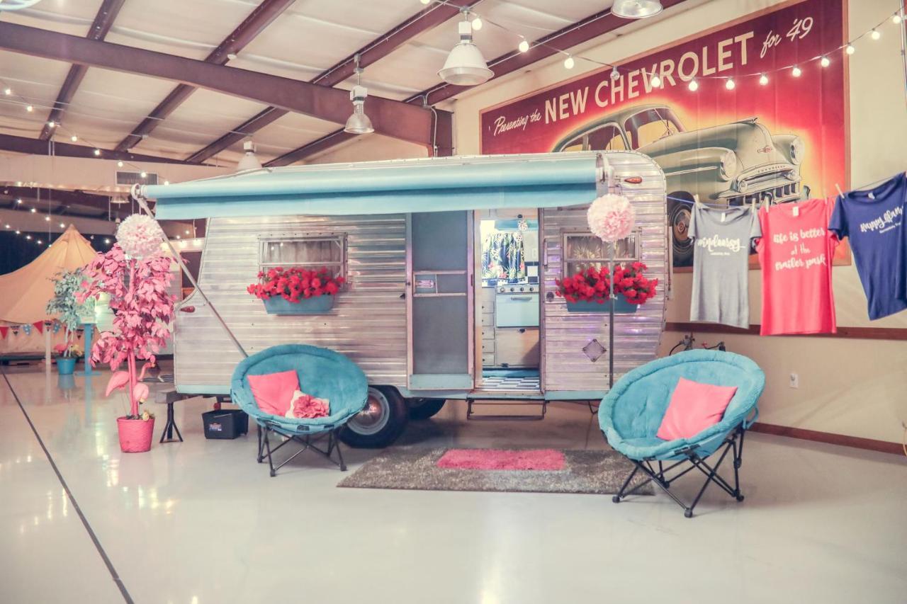 Lone Star Glamp Inn Warrenton 외부 사진