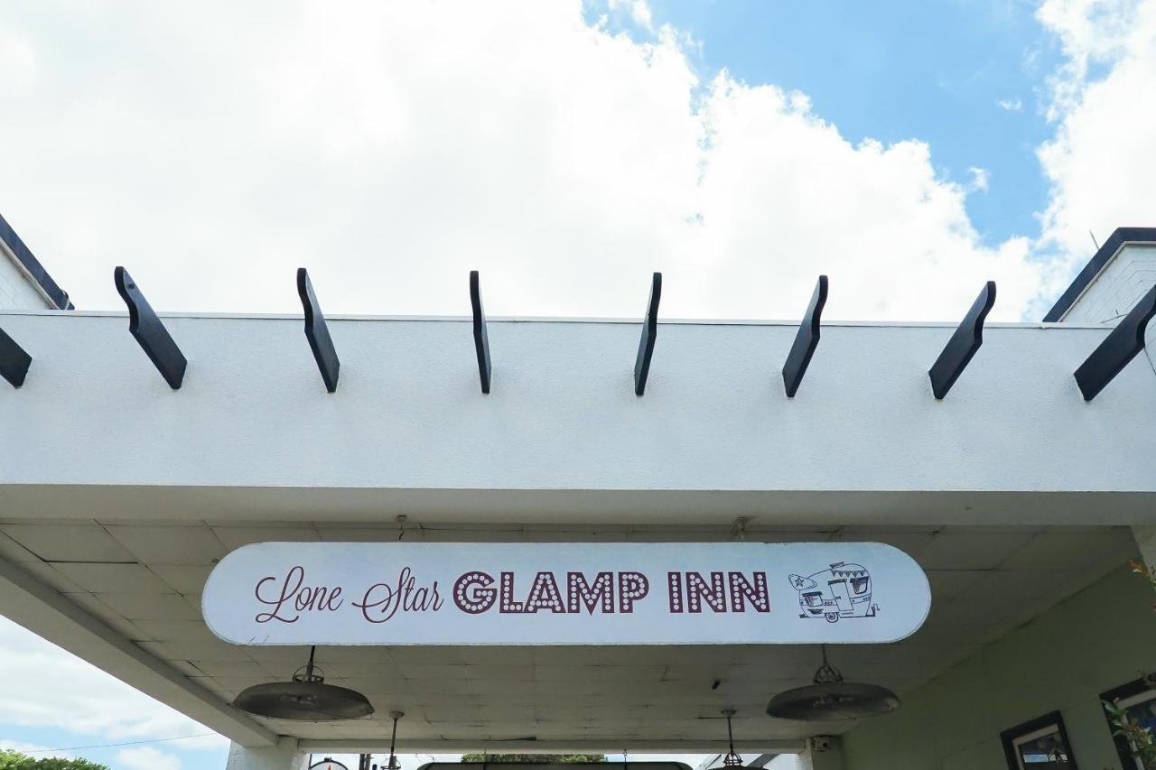 Lone Star Glamp Inn Warrenton 외부 사진