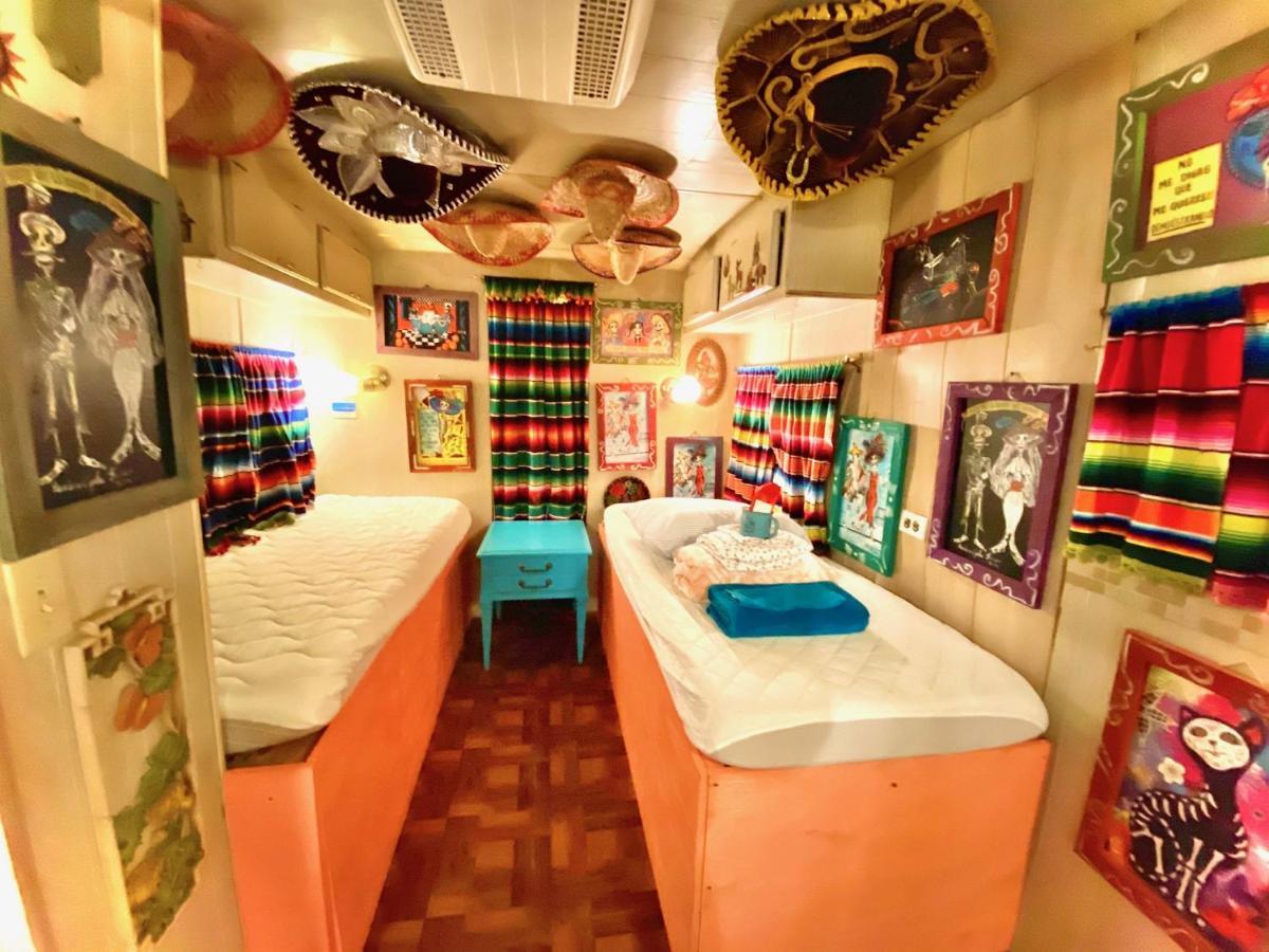 Lone Star Glamp Inn Warrenton 외부 사진