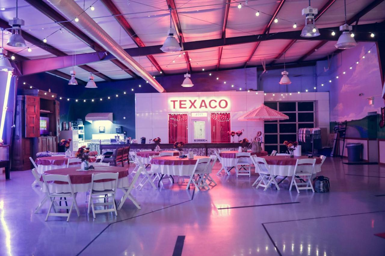 Lone Star Glamp Inn Warrenton 외부 사진