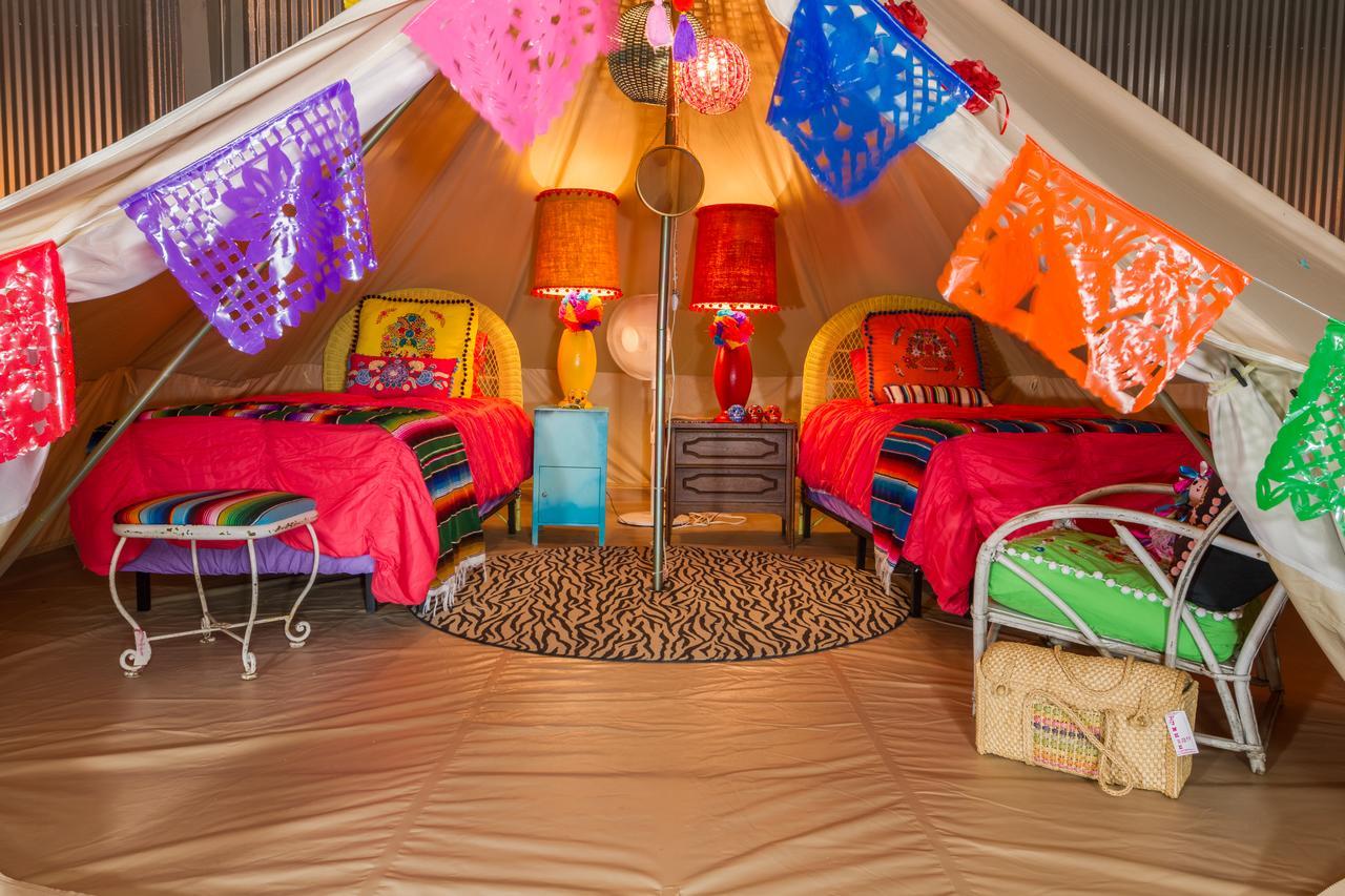 Lone Star Glamp Inn Warrenton 외부 사진