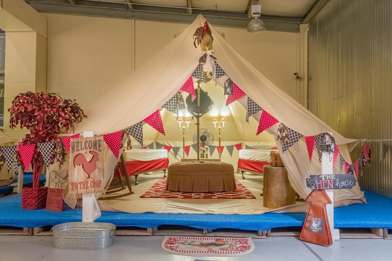Lone Star Glamp Inn Warrenton 외부 사진