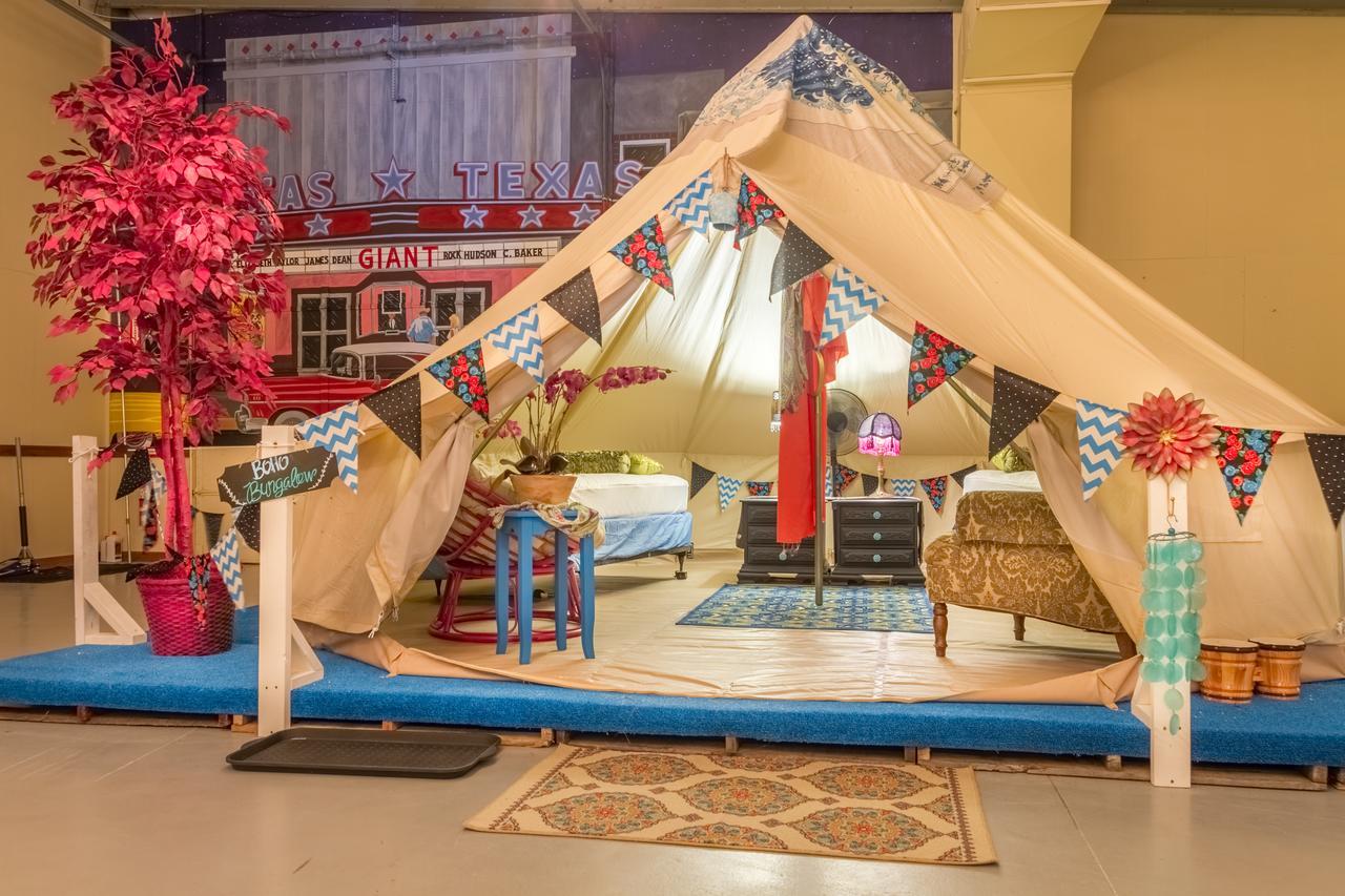 Lone Star Glamp Inn Warrenton 외부 사진